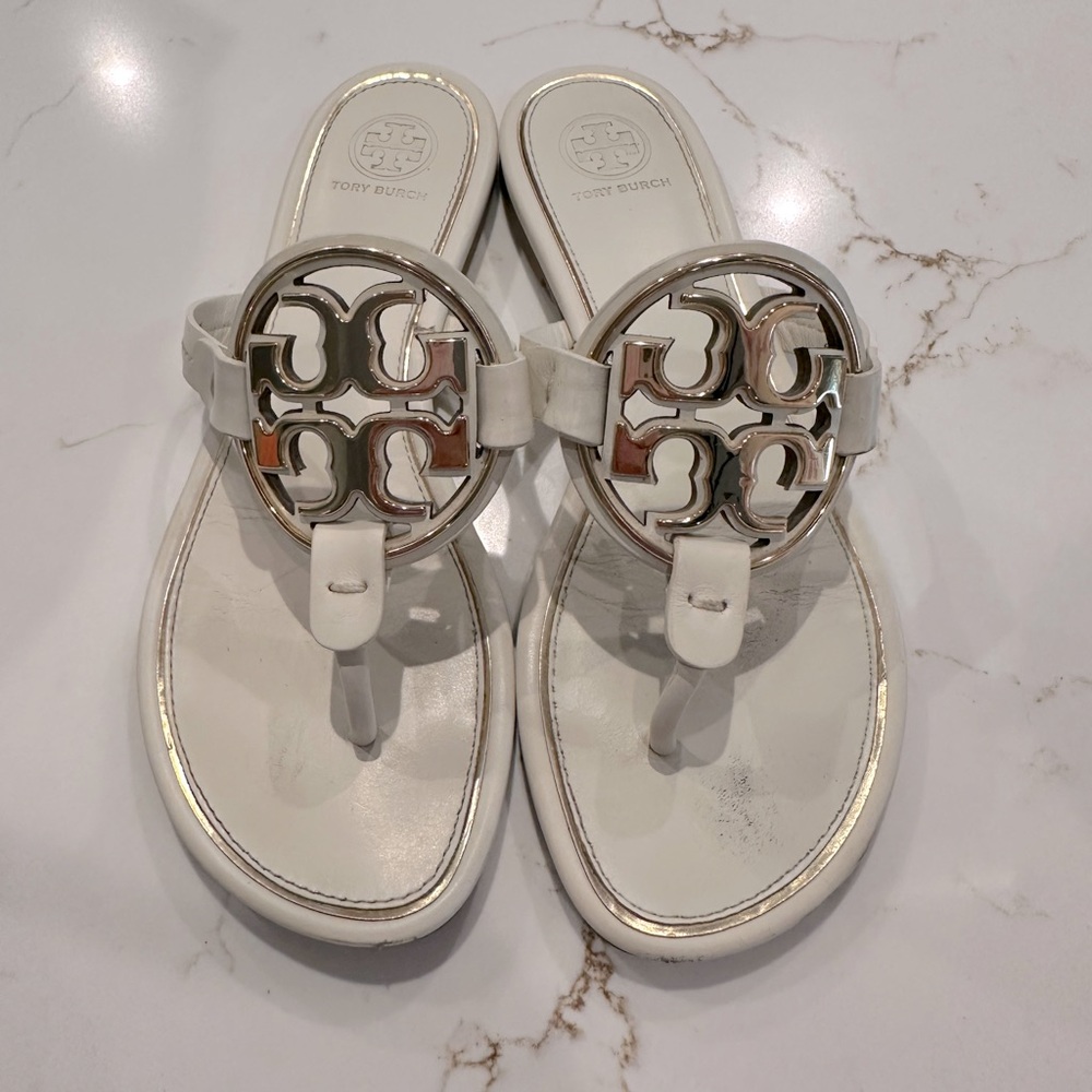 Tory Burch MILLER sandal- white with gold T logo size 7.5